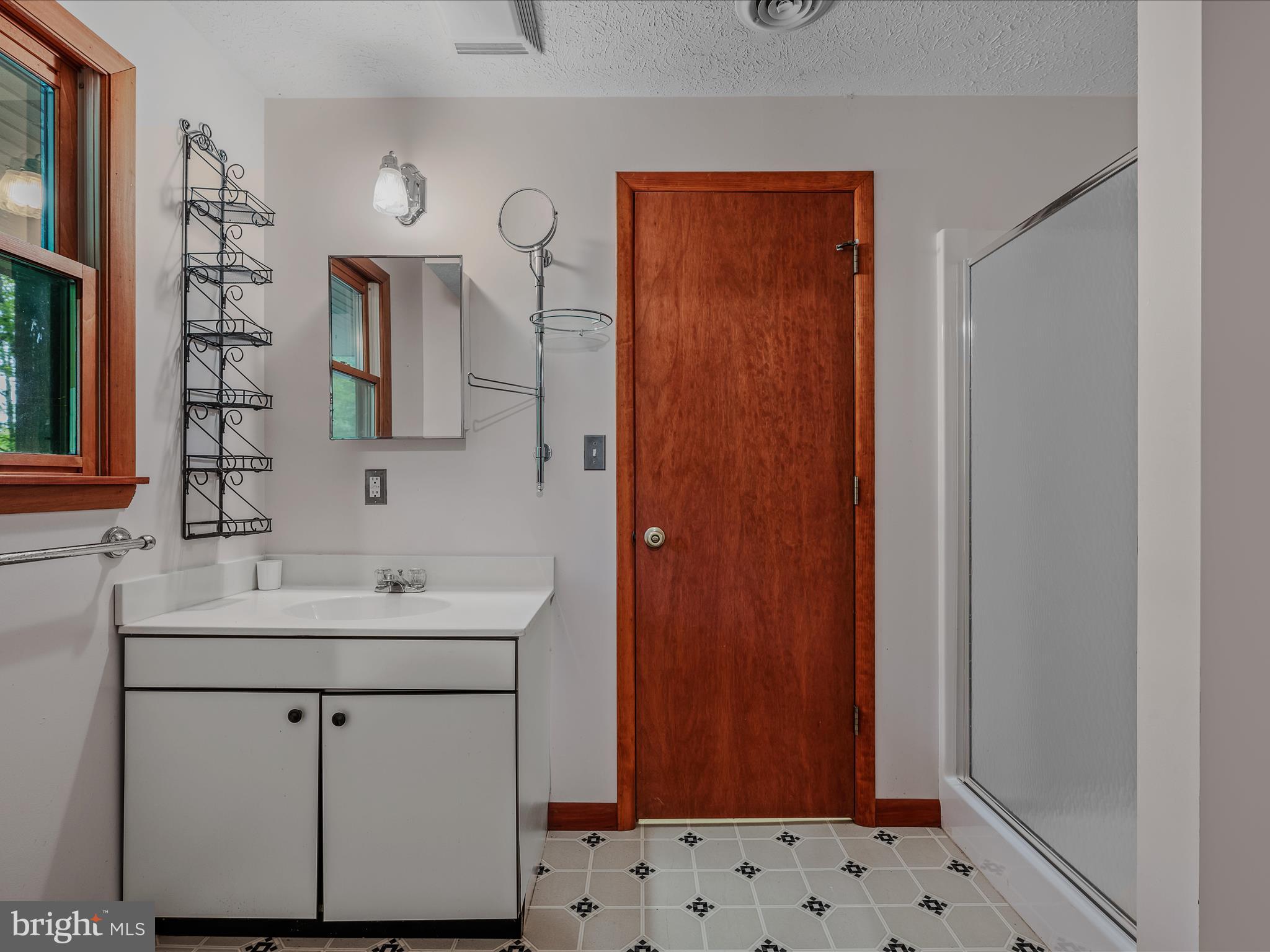 17 MOUNTAINSIDE LOOP