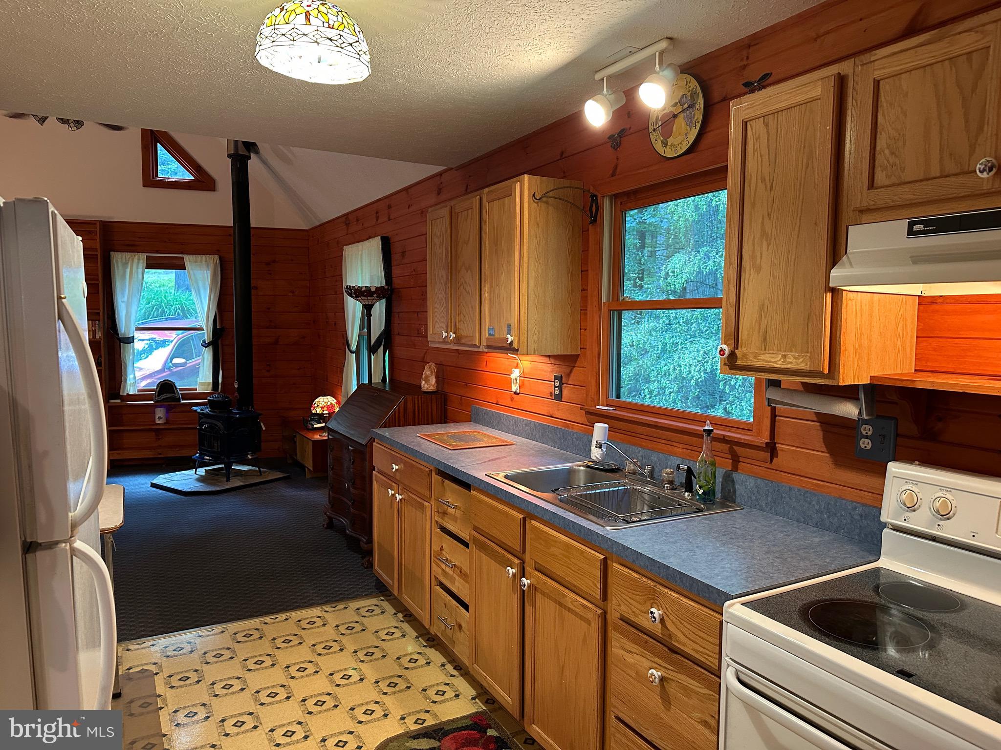 17 MOUNTAINSIDE LOOP