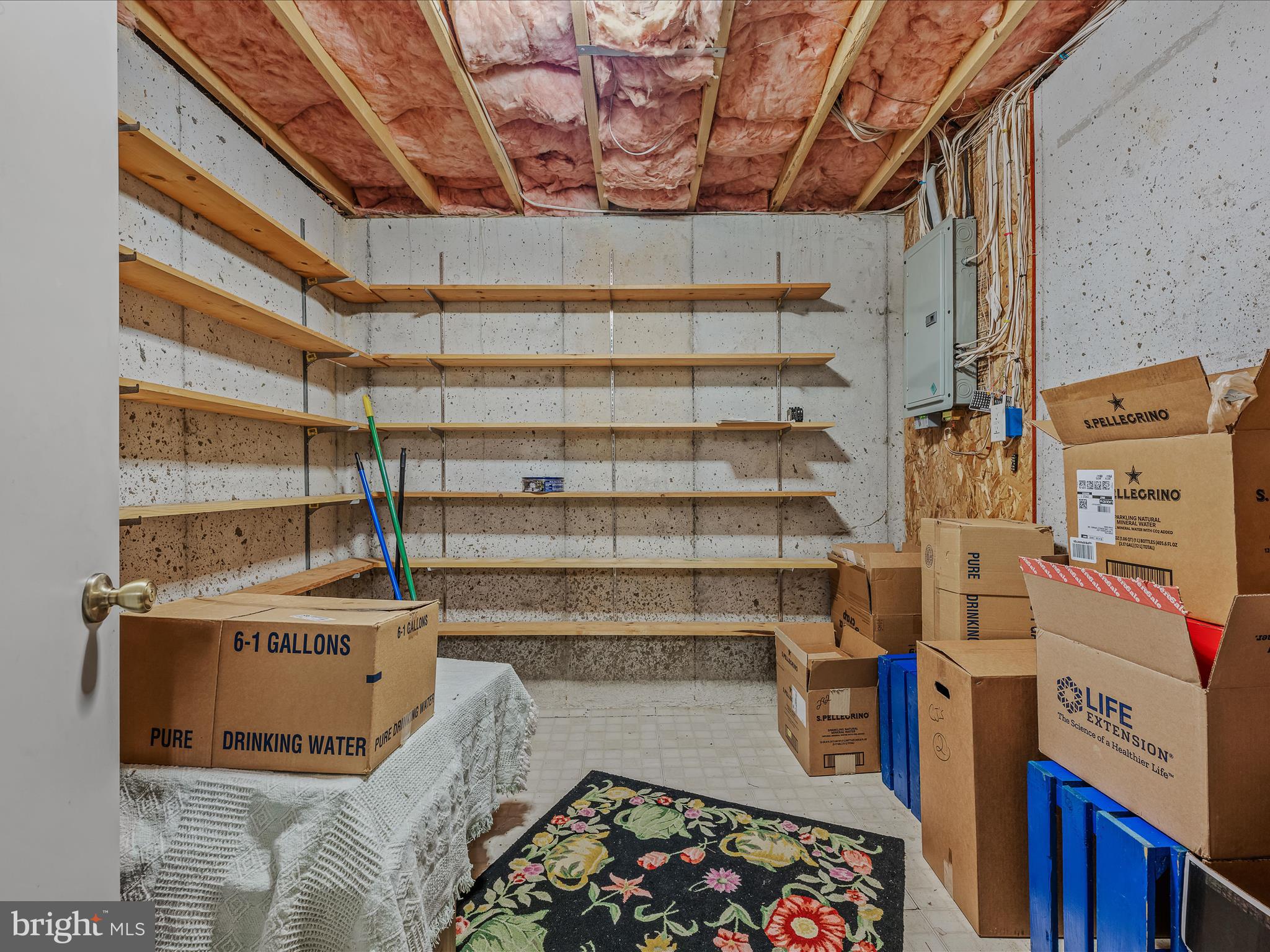 17 MOUNTAINSIDE LOOP