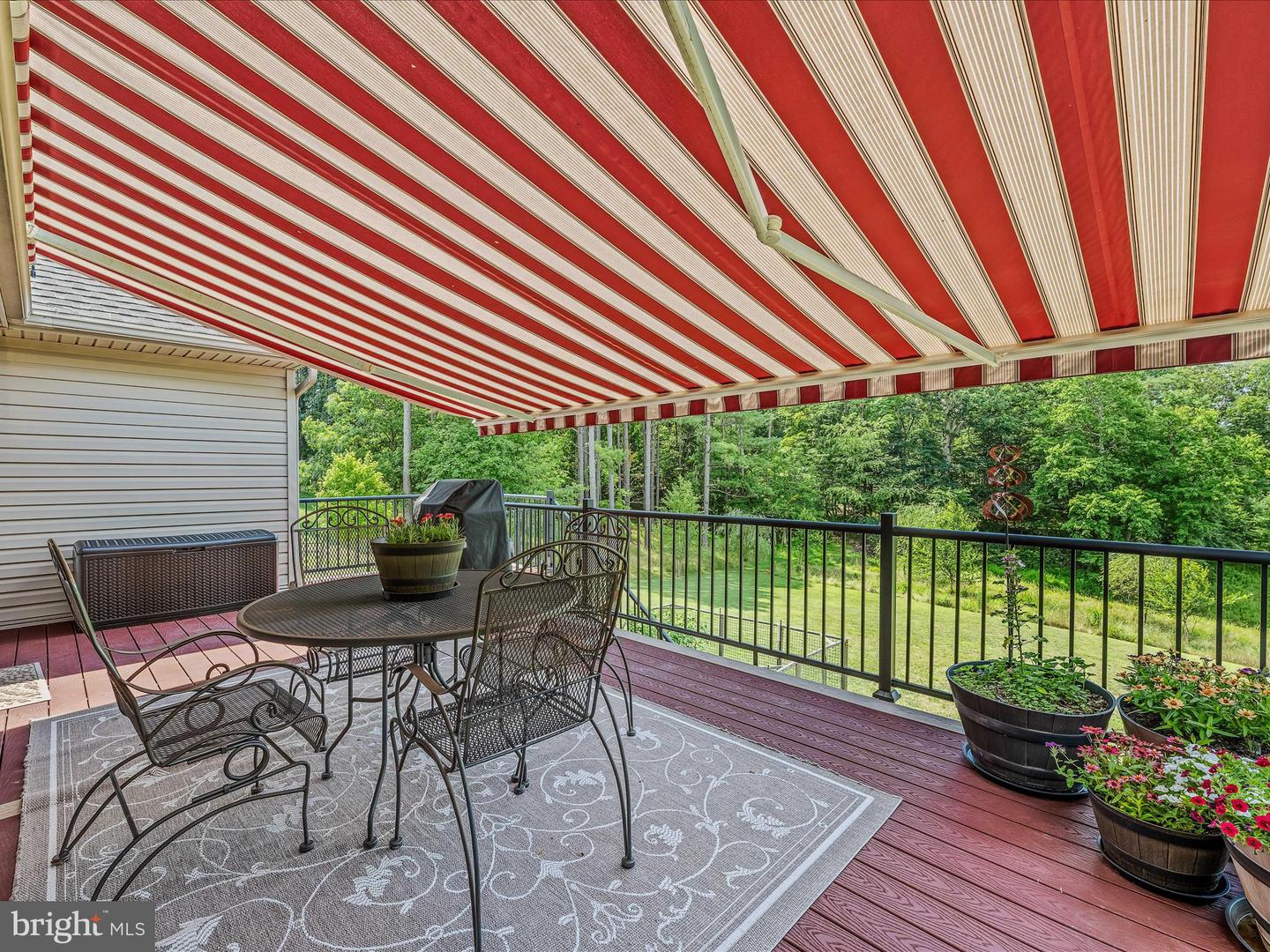 81 Fairview Oaks Ln