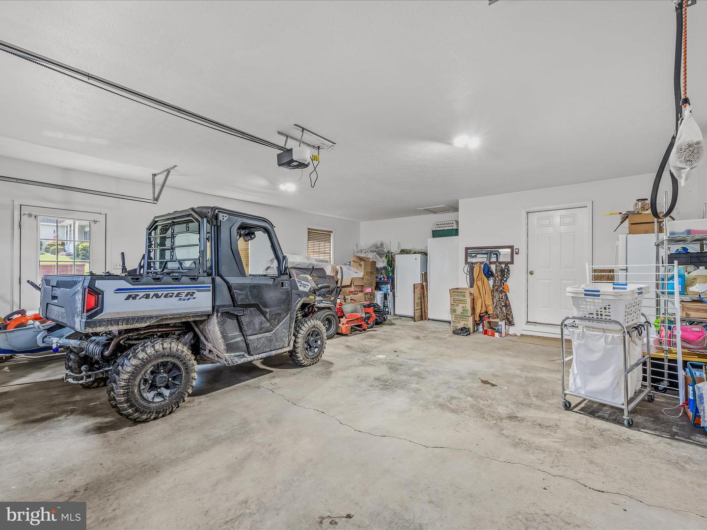 81 Fairview Oaks Ln
