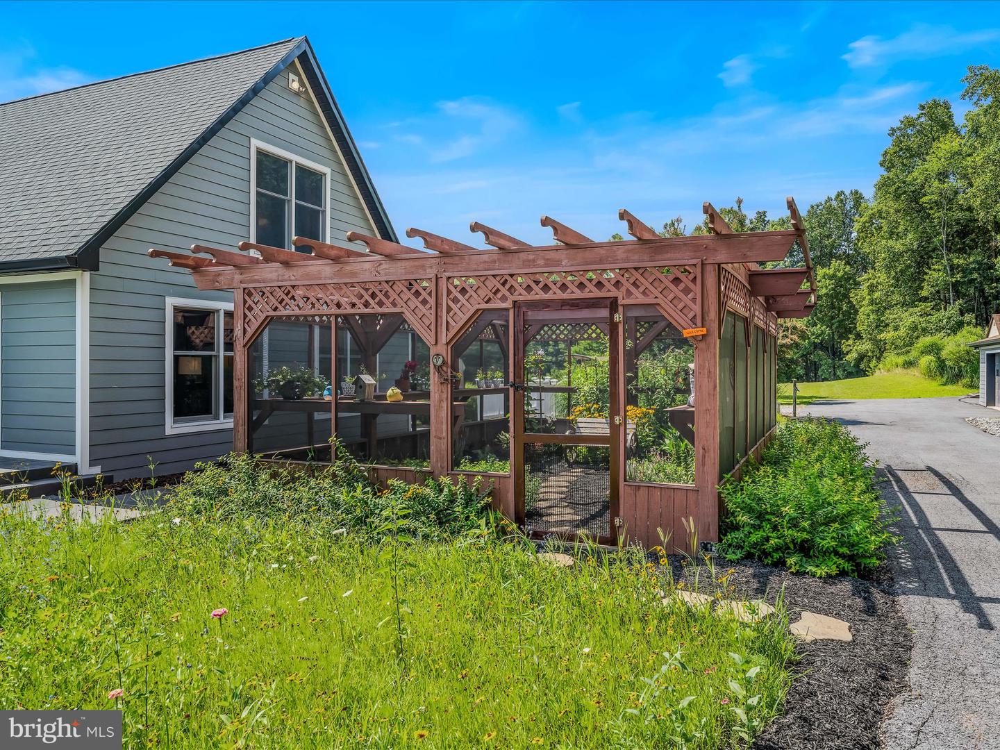 5685 Milo School Rd