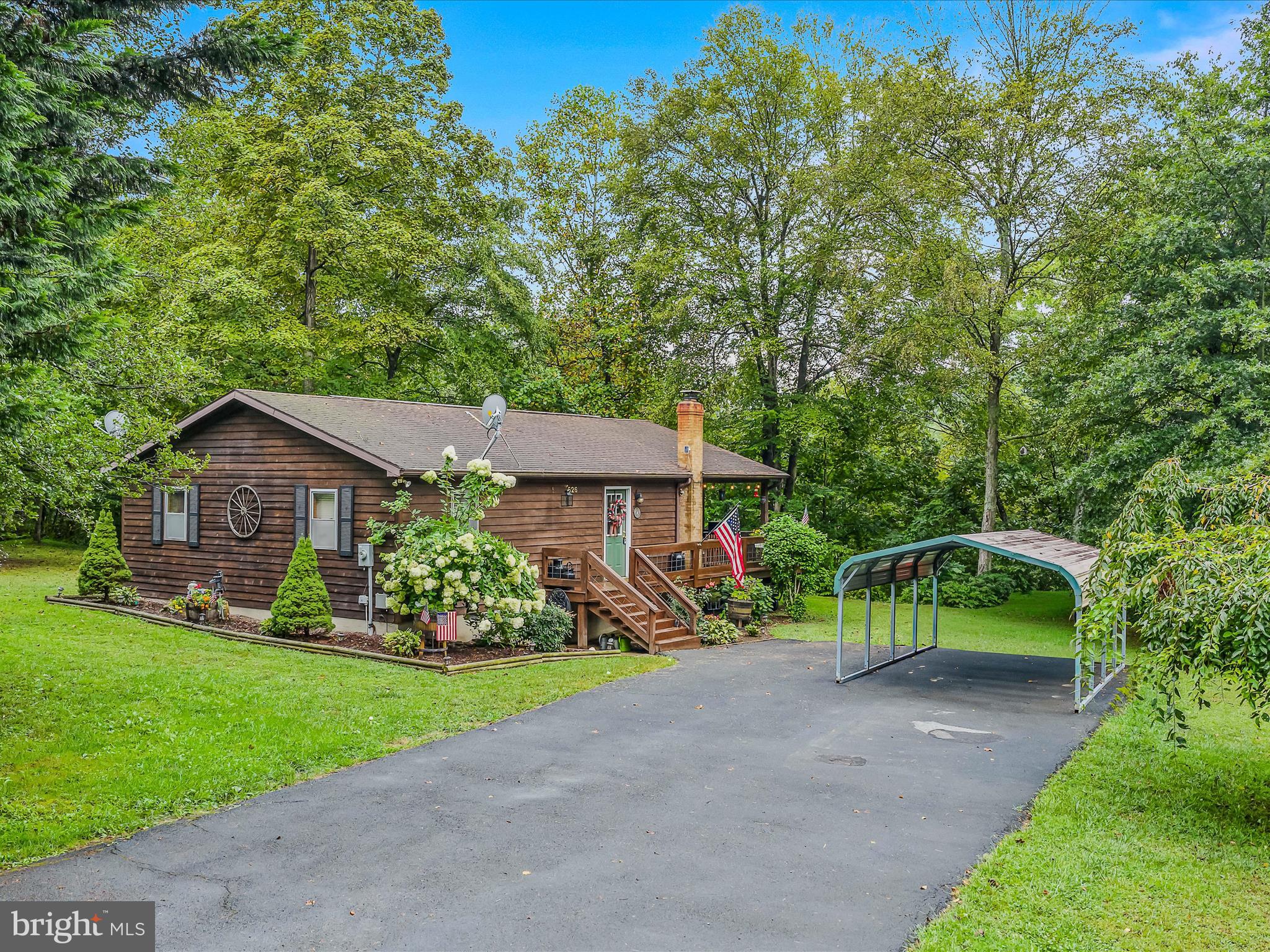 626 Clay Pits Ln