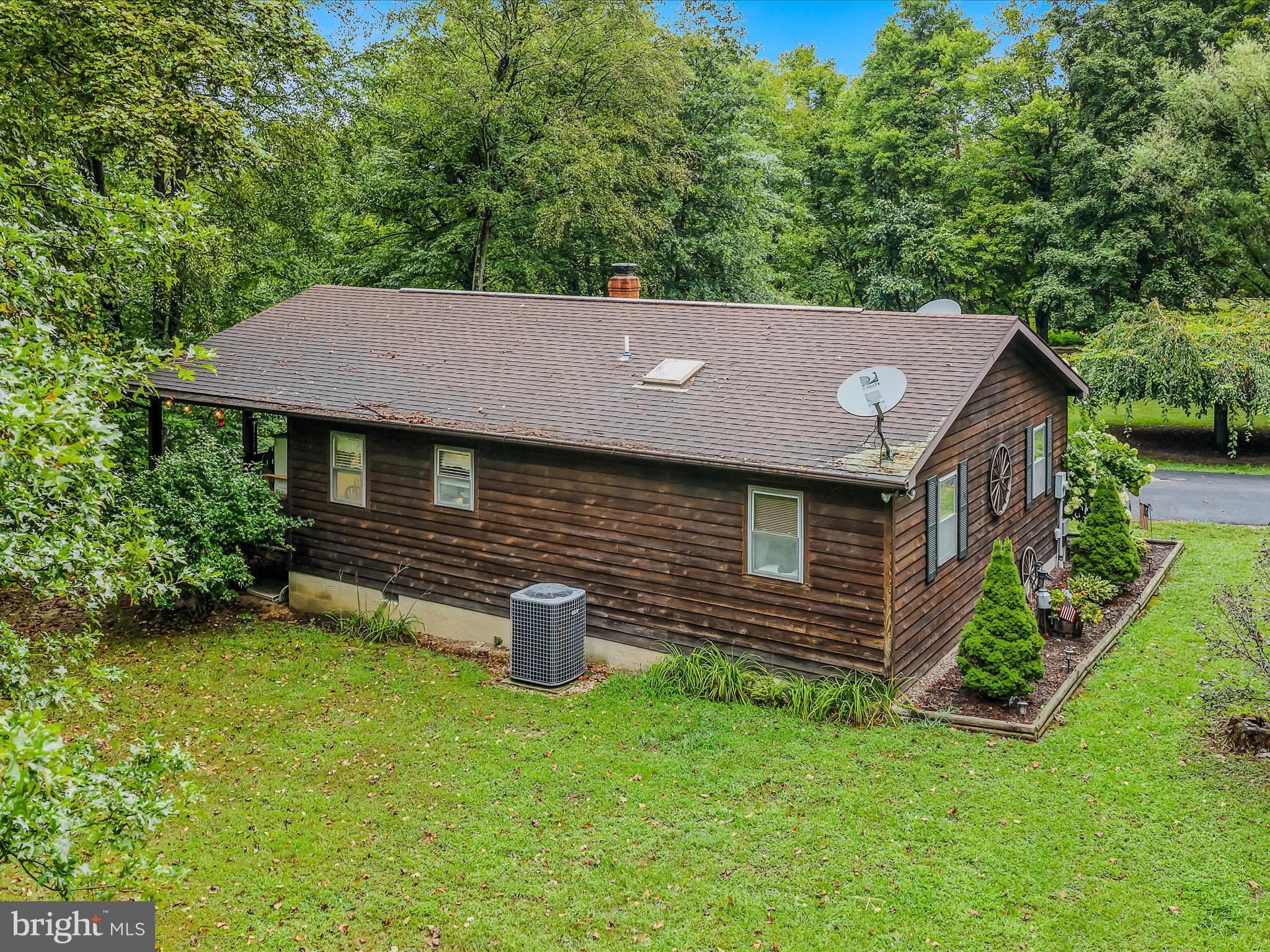 626 Clay Pits Ln