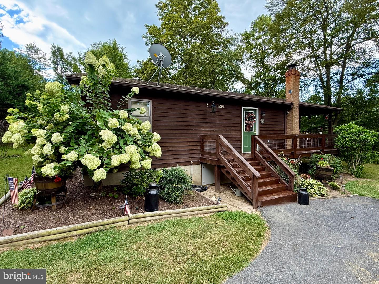 626 Clay Pits Ln