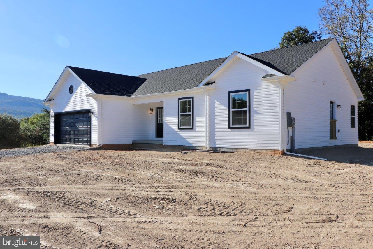 113 W SANTILLI TRAIL