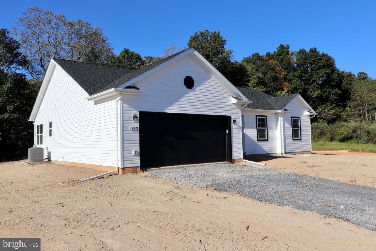 113 W SANTILLI TRAIL