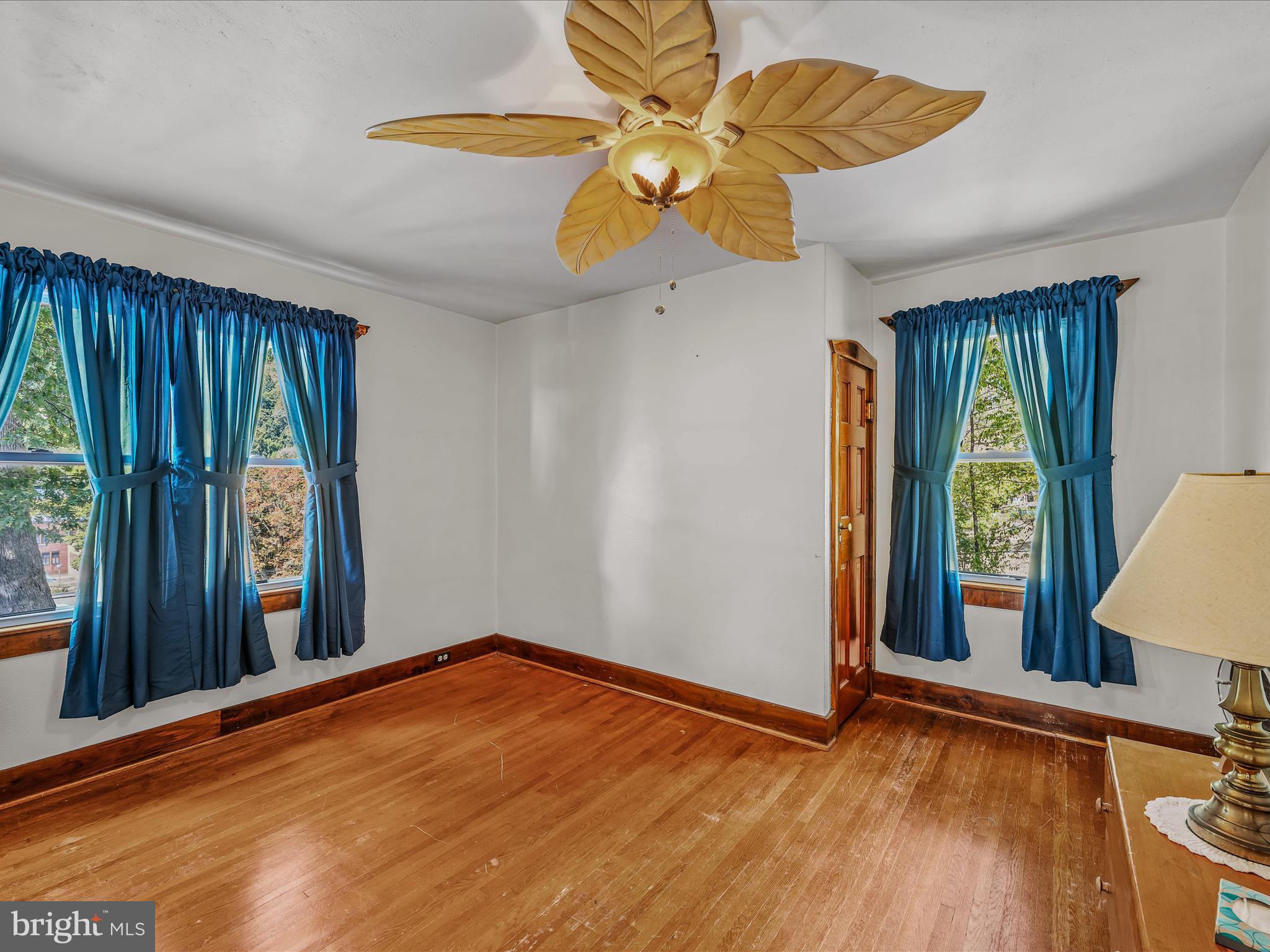 687 S WASHINGTON STREET