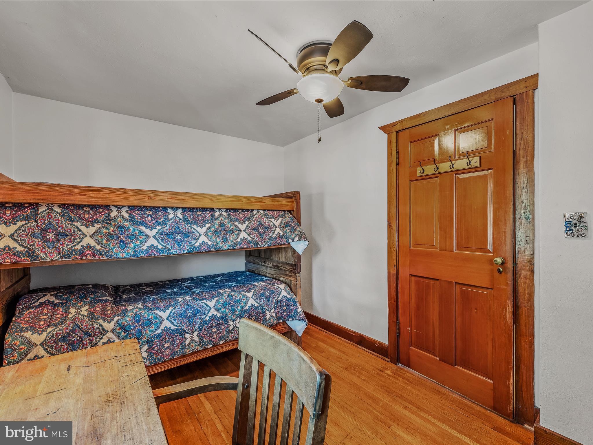 687 S WASHINGTON STREET