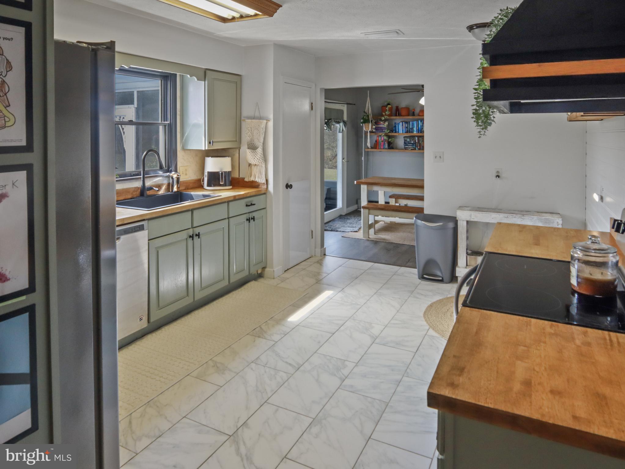 2754 LUTHER MICHAEL ROAD