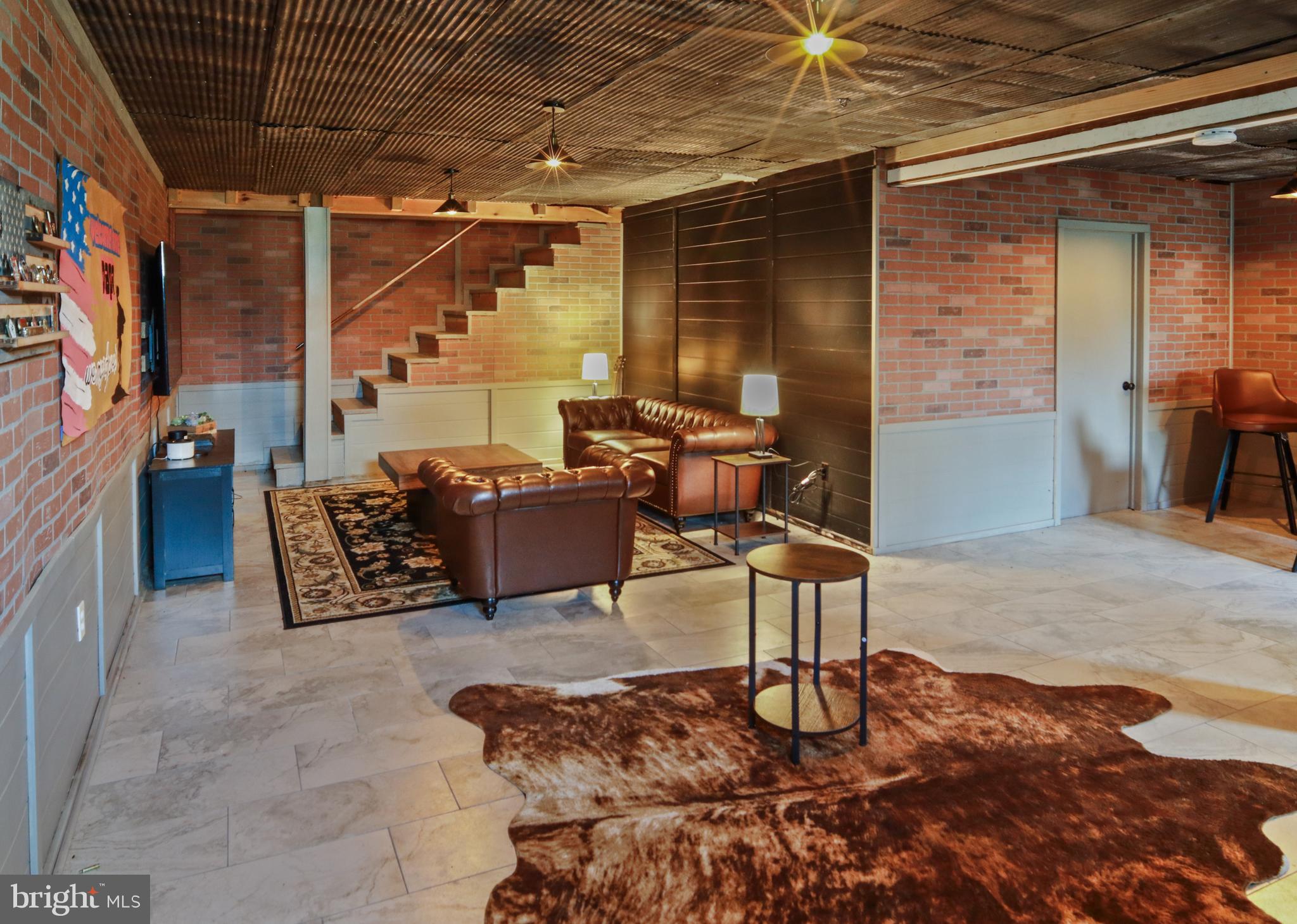 2754 LUTHER MICHAEL ROAD