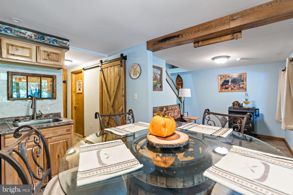 302 TUSCARORA TRAIL