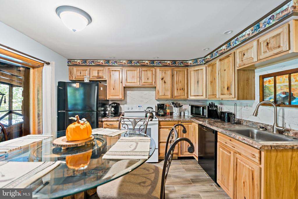 302 TUSCARORA TRAIL