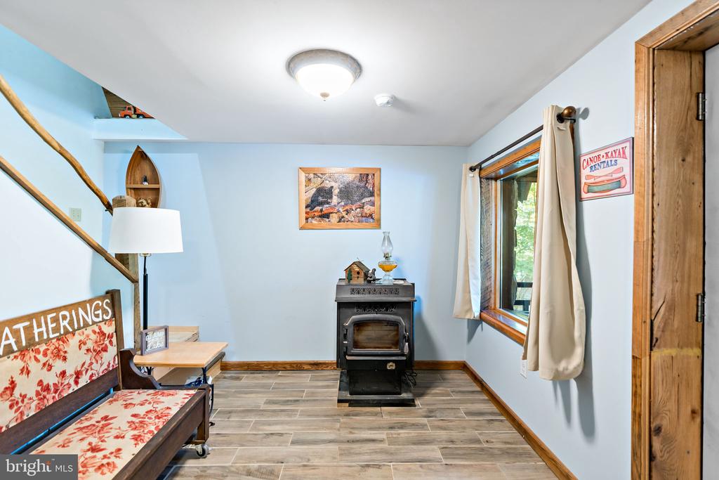 302 TUSCARORA TRAIL