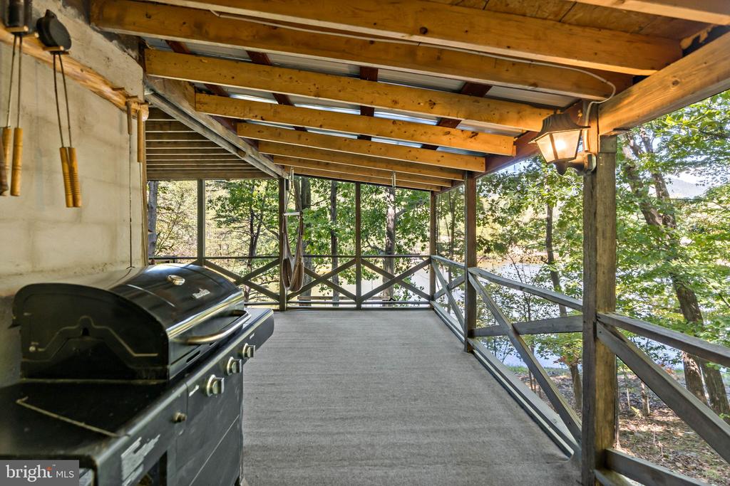 302 TUSCARORA TRAIL