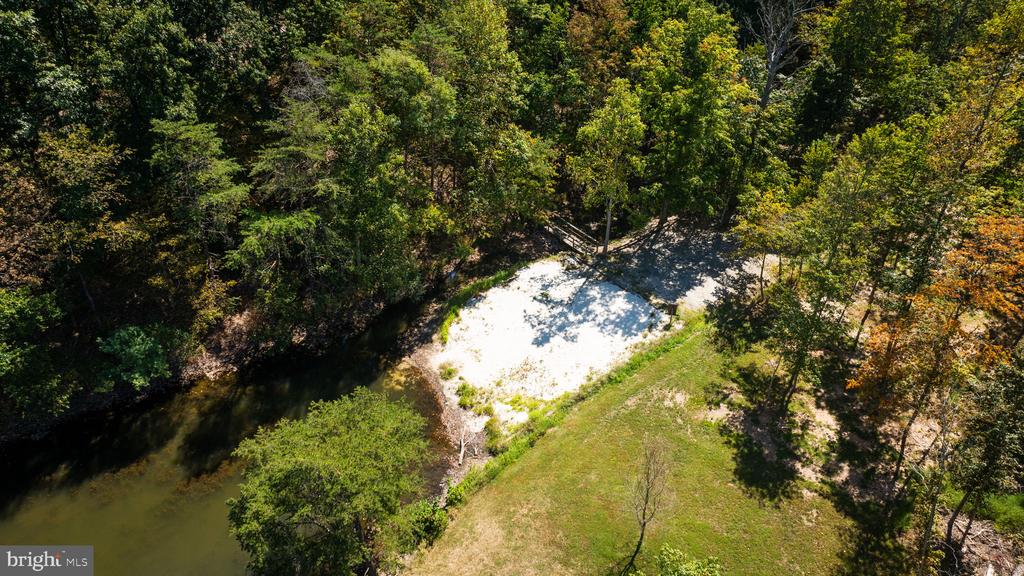 302 TUSCARORA TRAIL
