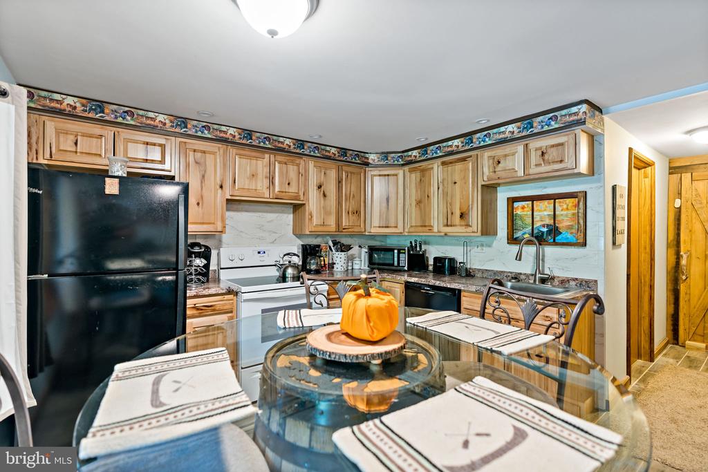302 TUSCARORA TRAIL