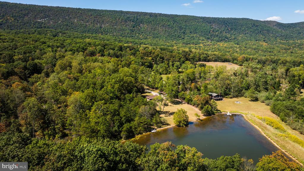 302 TUSCARORA TRAIL