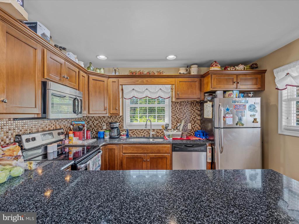 608 DEHAVEN ROAD