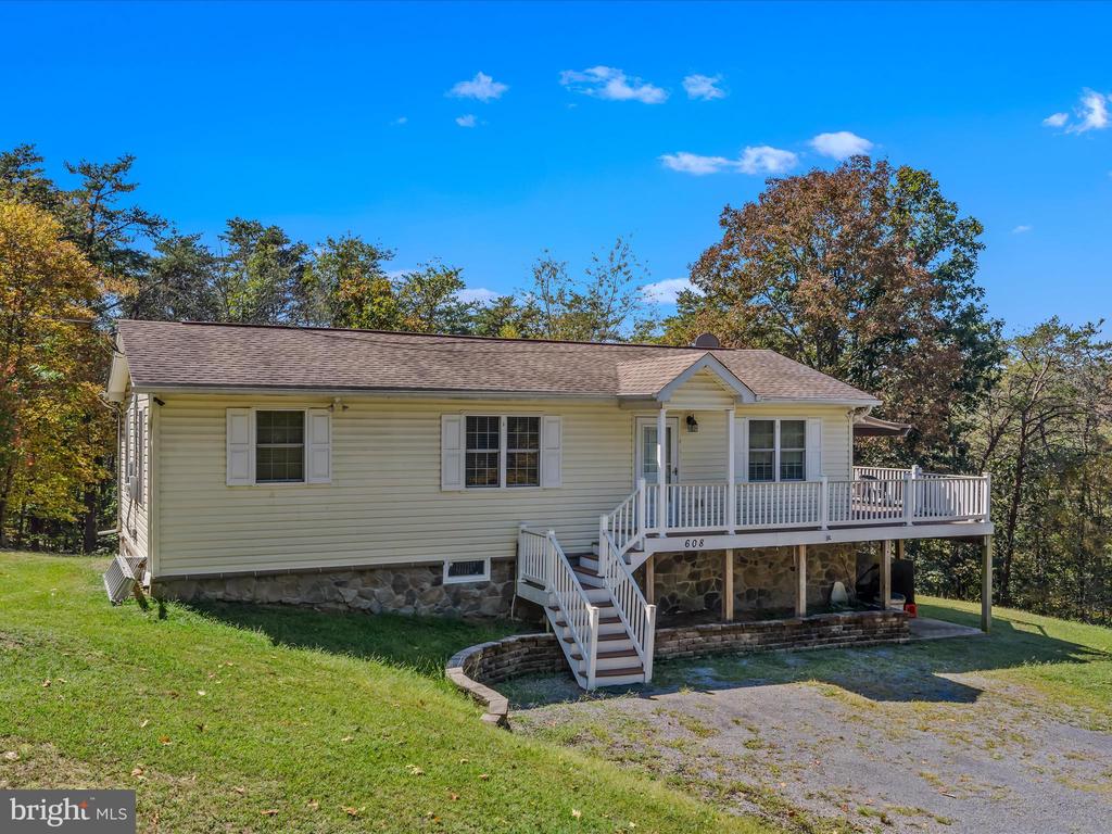 608 DEHAVEN ROAD