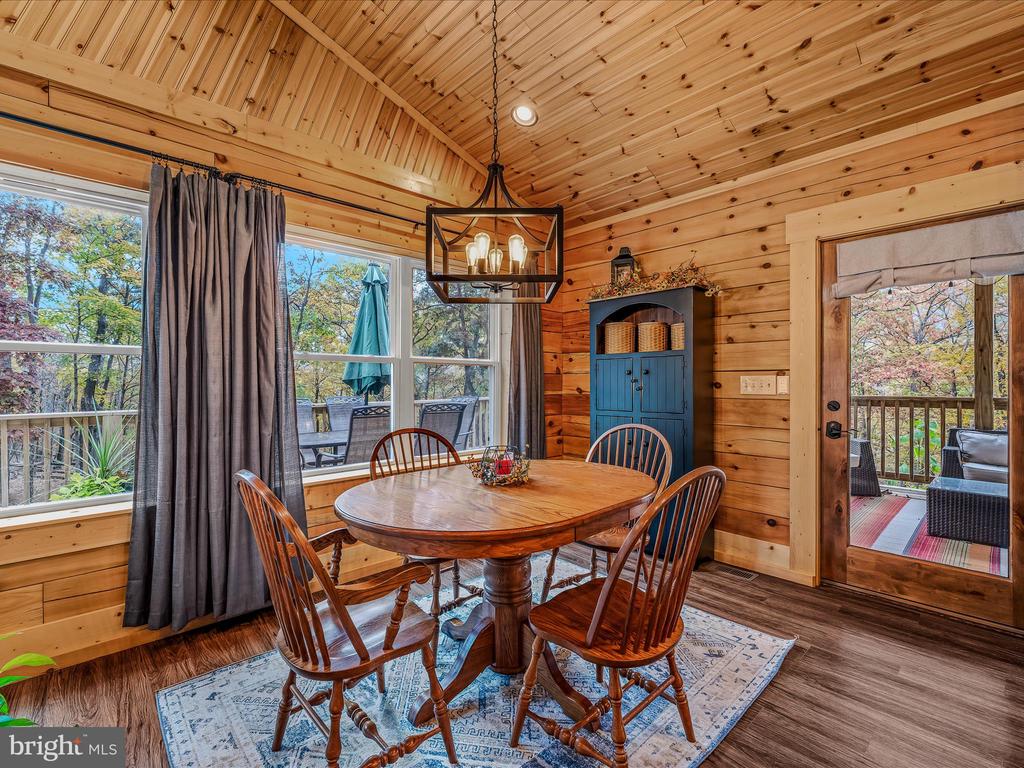367 DOMINION TRAIL