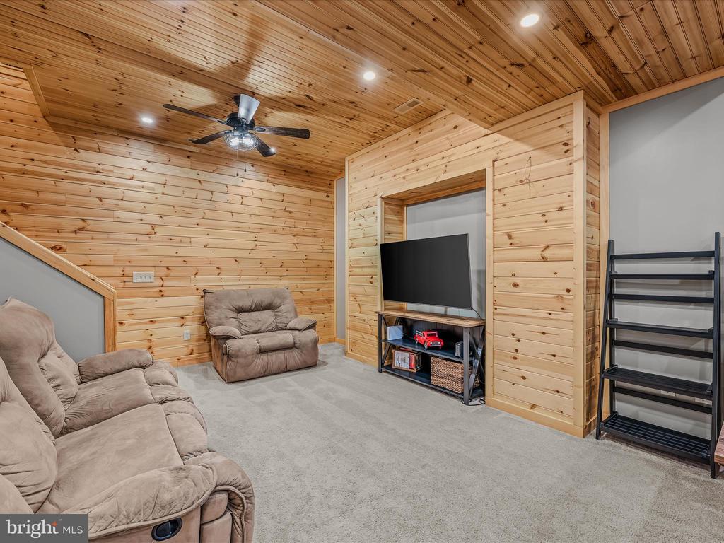 367 DOMINION TRAIL