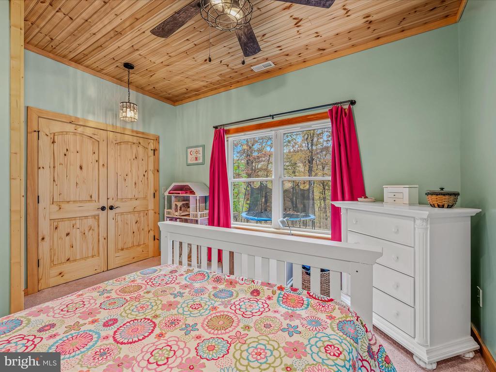 367 DOMINION TRAIL