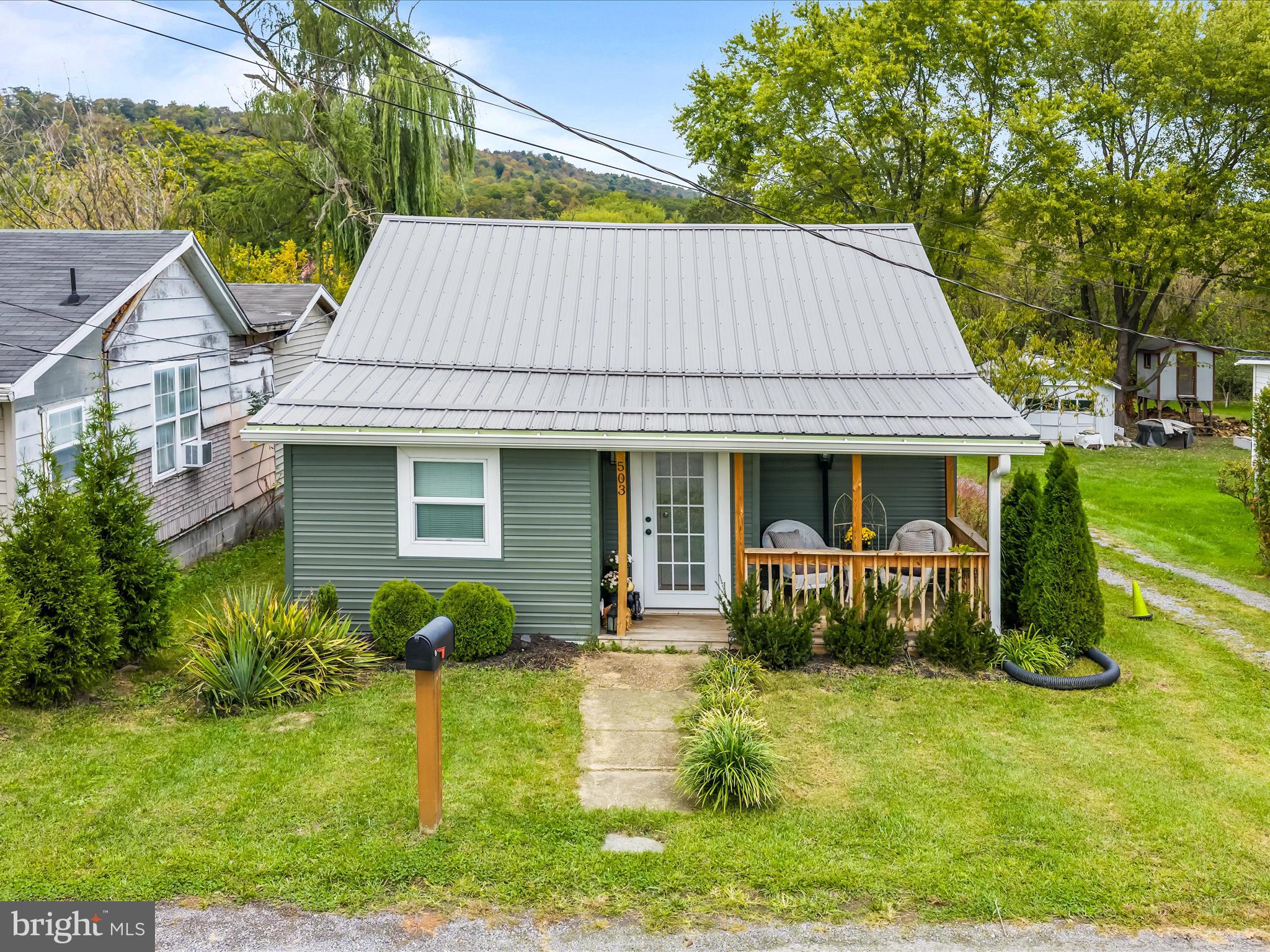 503 HAMMOND STREET