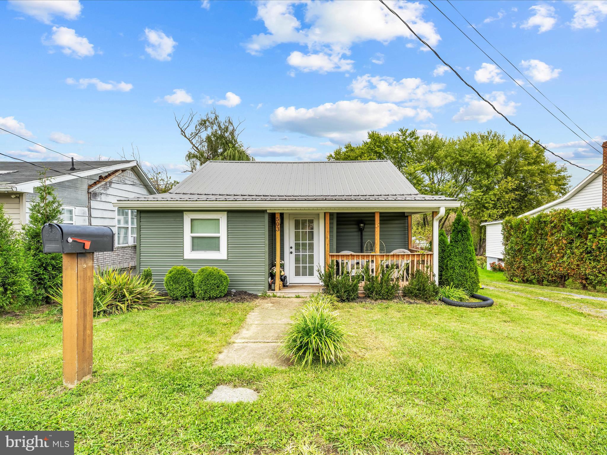 503 HAMMOND STREET