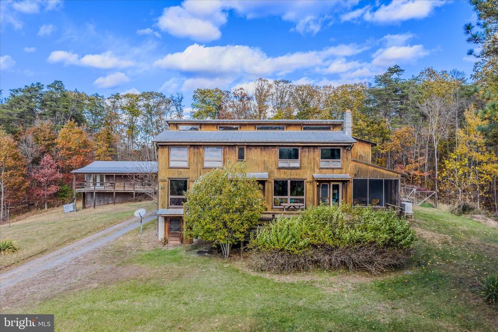 3041 PINE GROVE ROAD