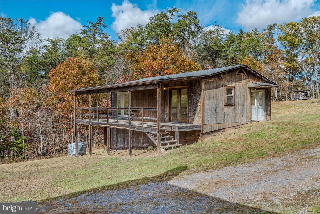 3041 PINE GROVE ROAD
