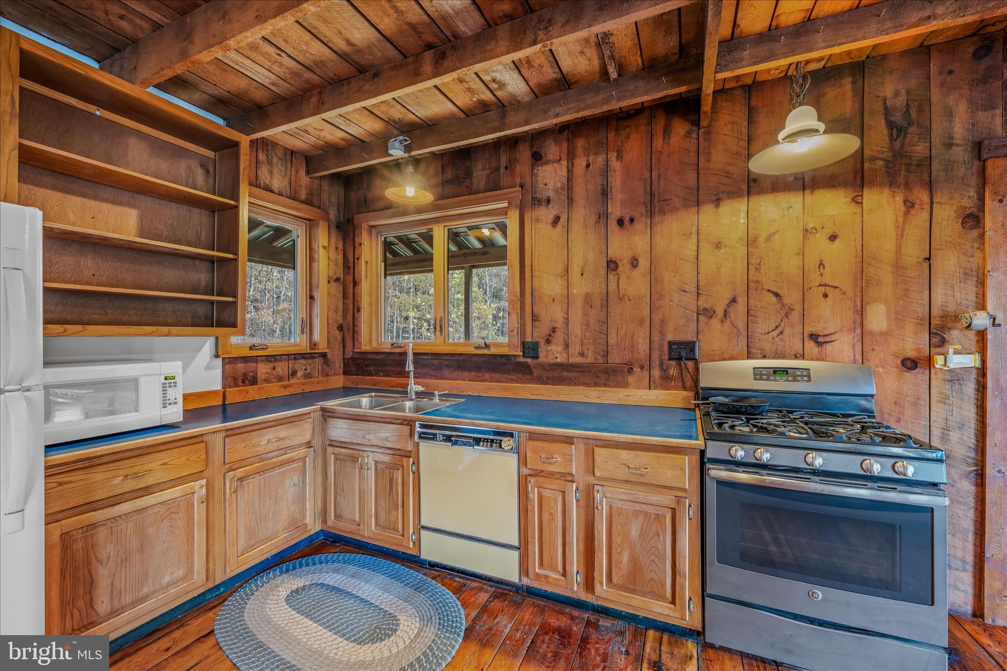 3041 PINE GROVE ROAD