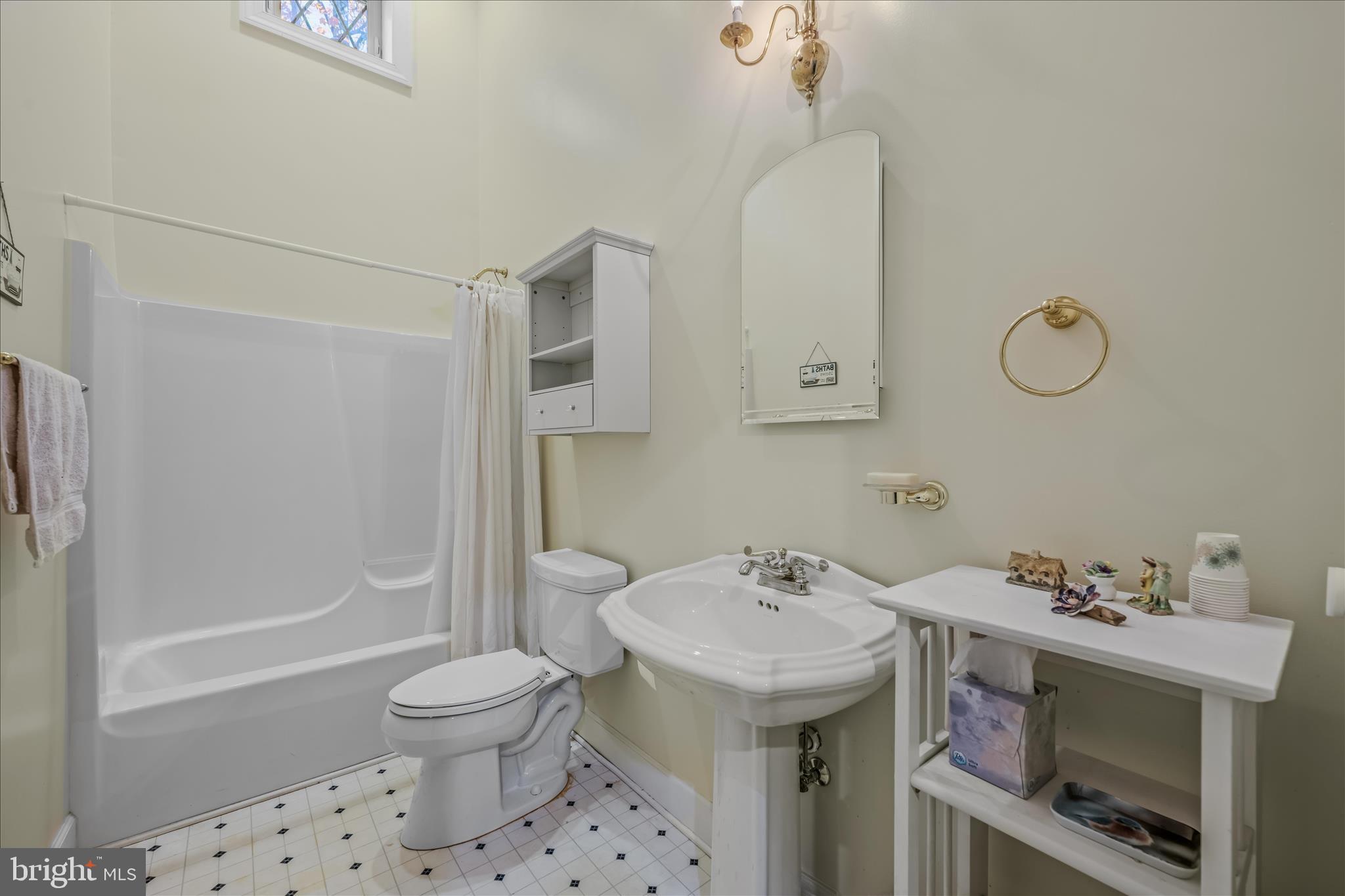 601 PARKSIDE TERRACE