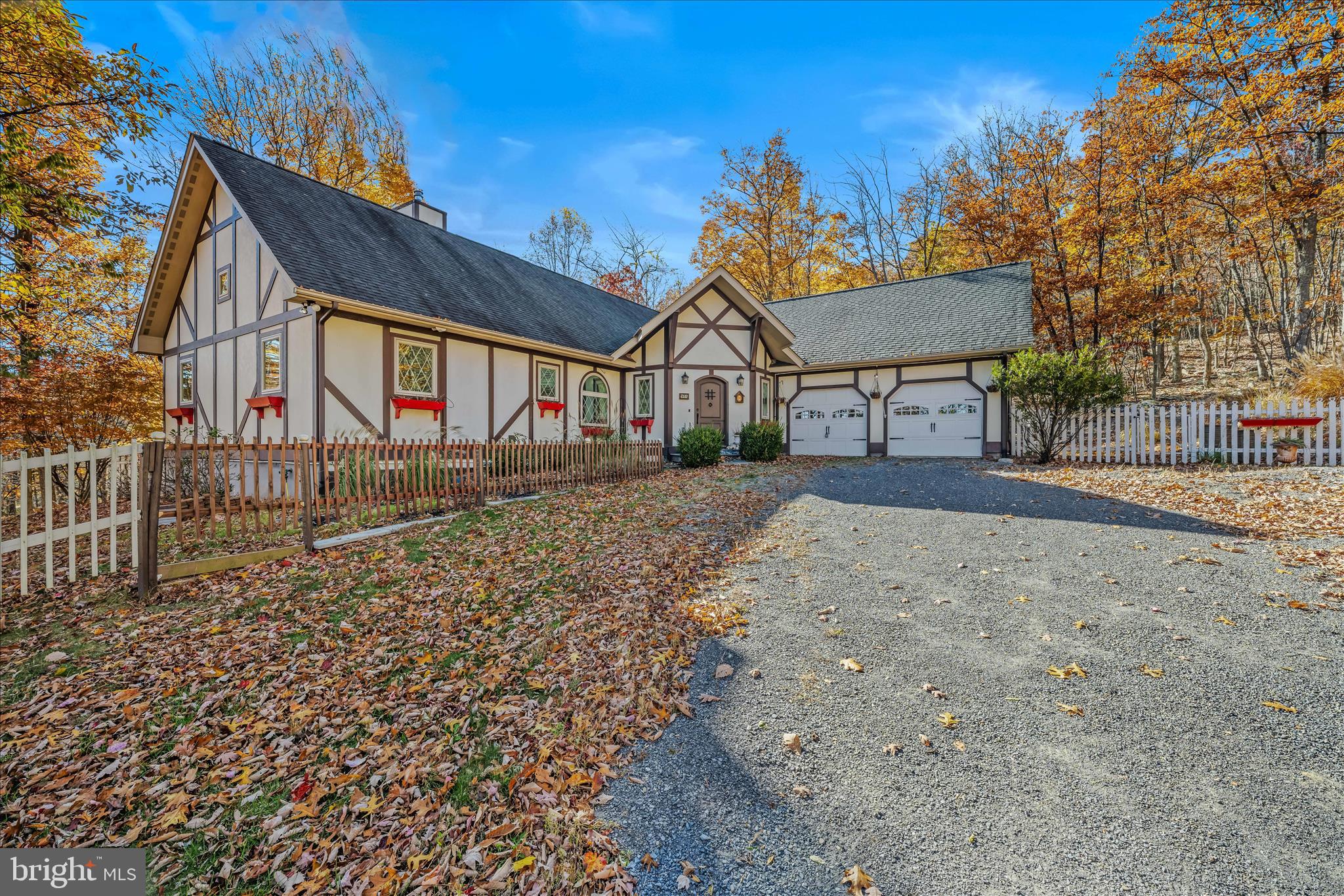 601 PARKSIDE TERRACE