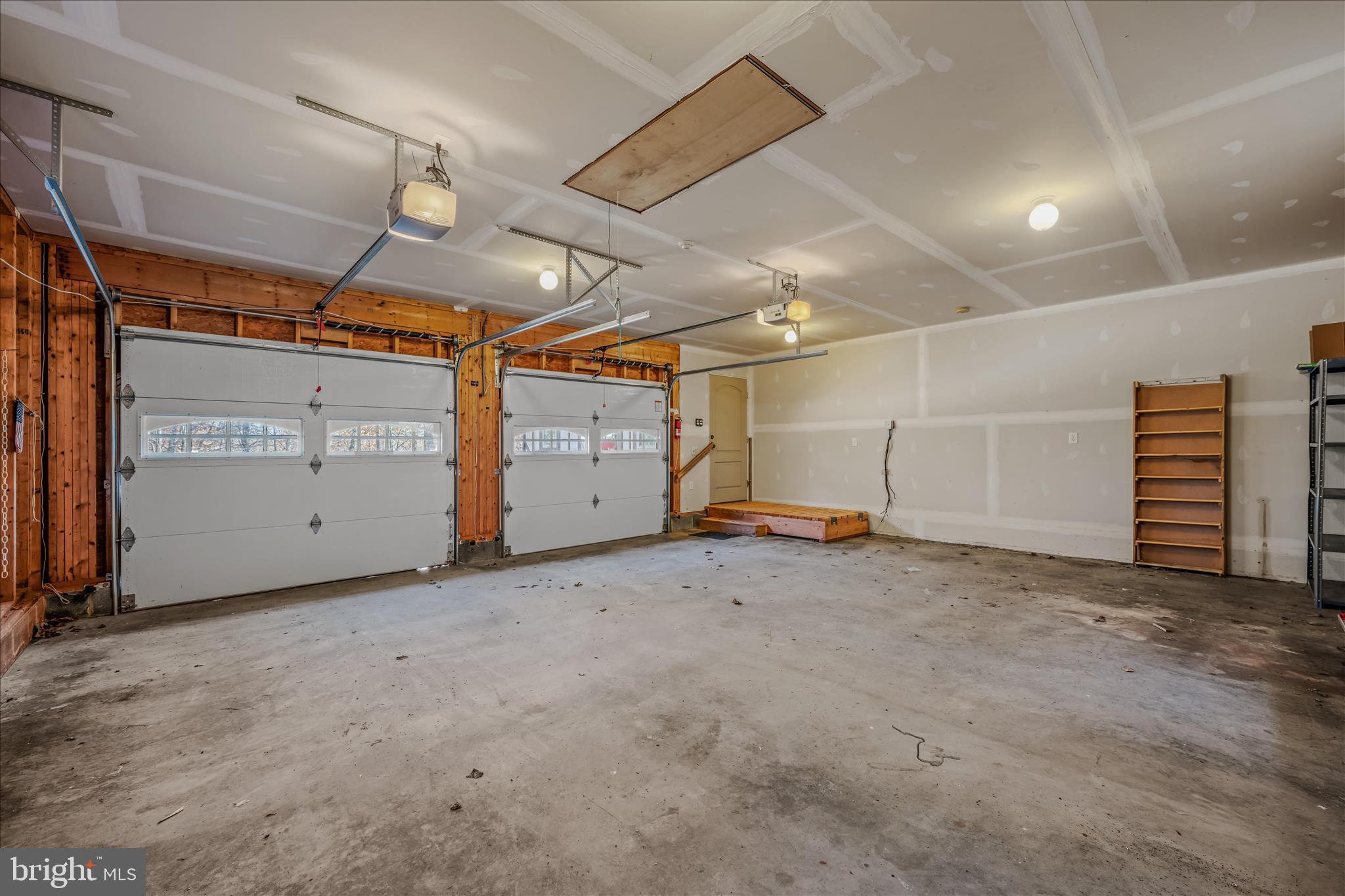 601 PARKSIDE TERRACE