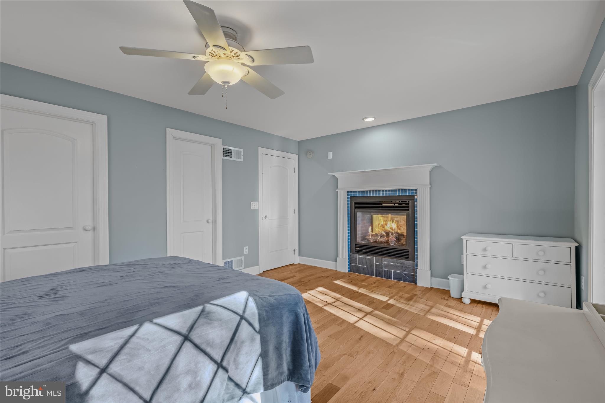 601 PARKSIDE TERRACE