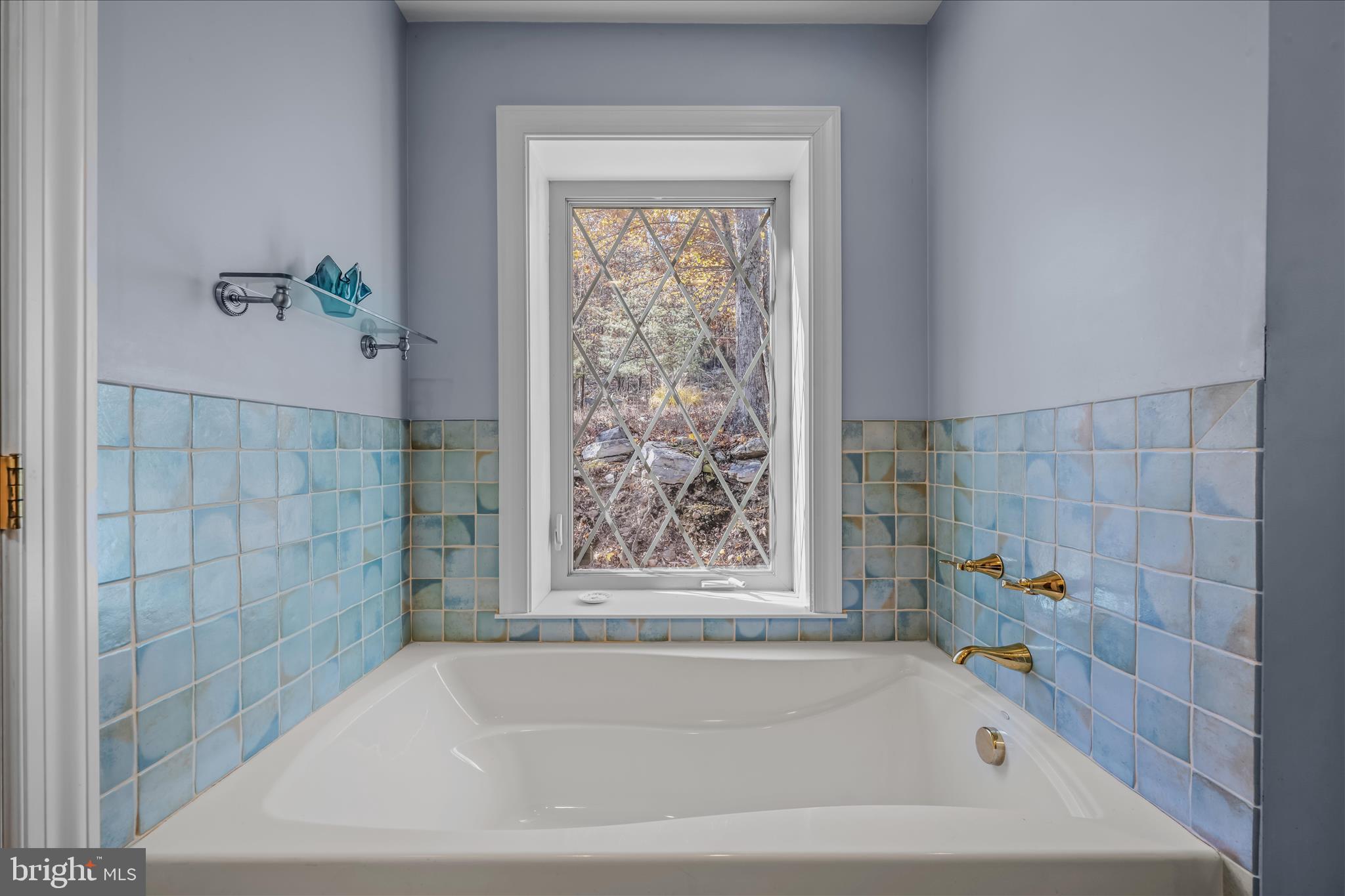 601 PARKSIDE TERRACE