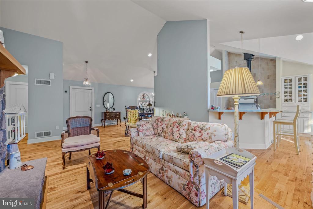 601 PARKSIDE TERRACE
