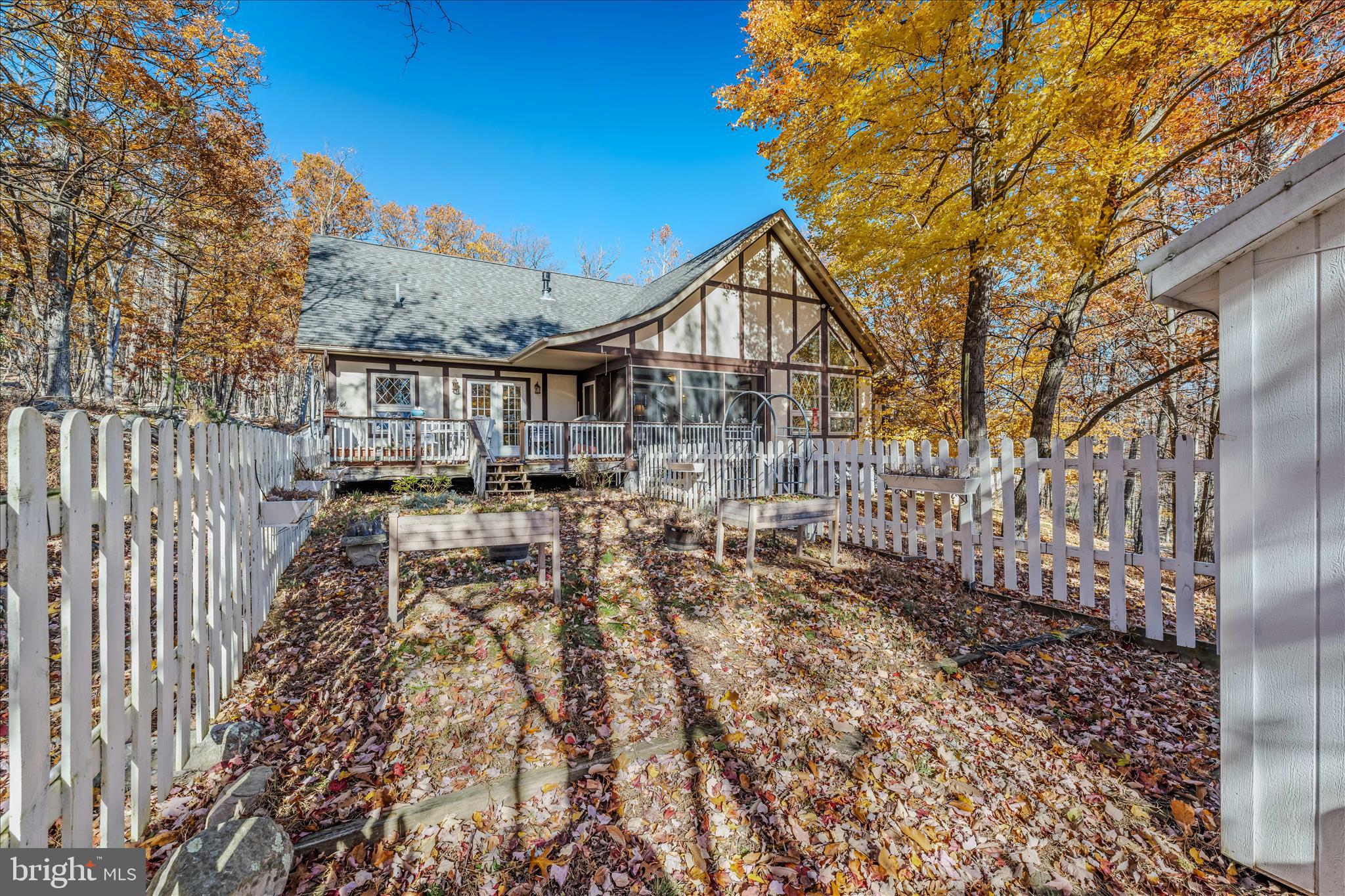 601 PARKSIDE TERRACE