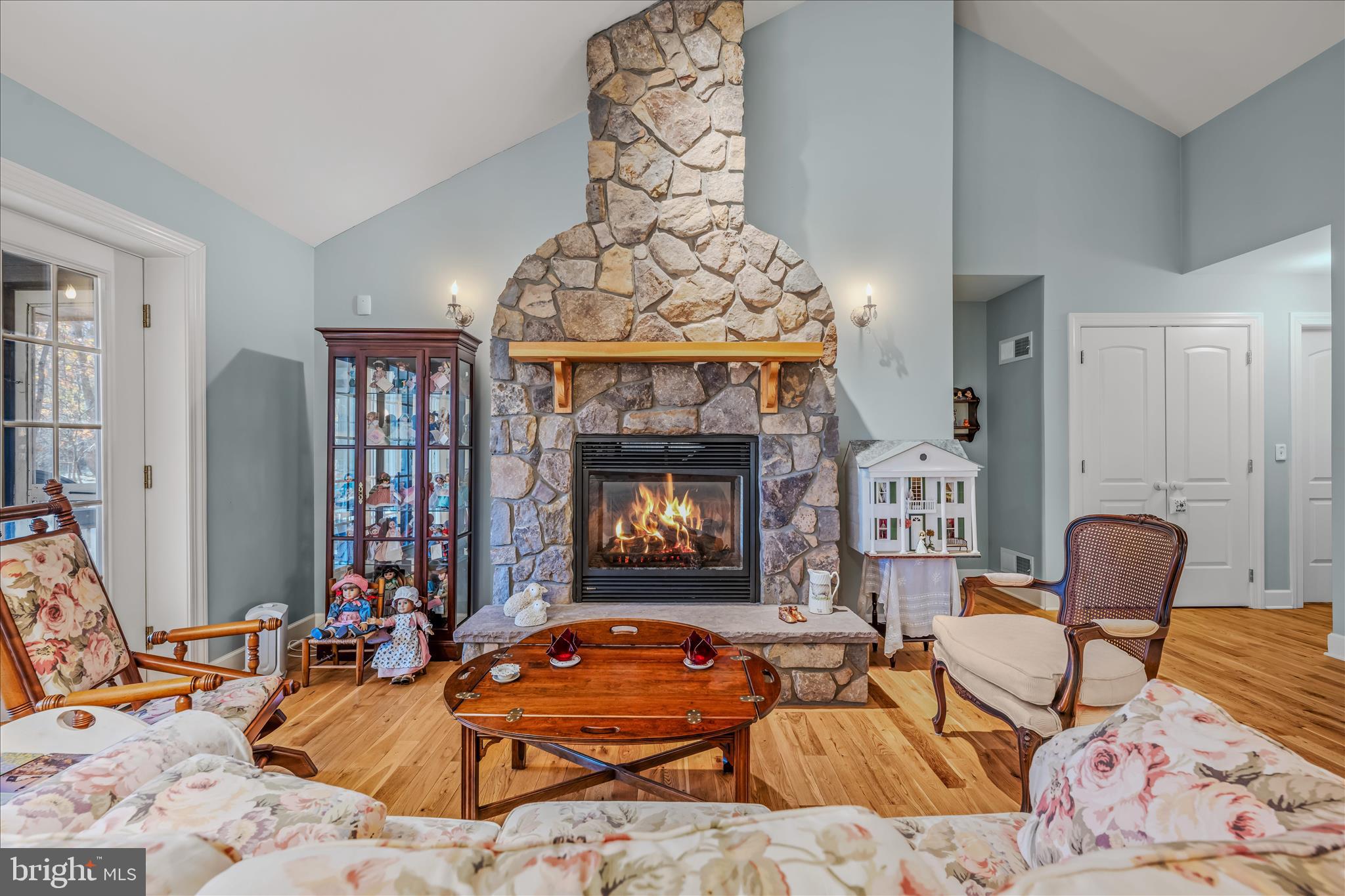 601 PARKSIDE TERRACE