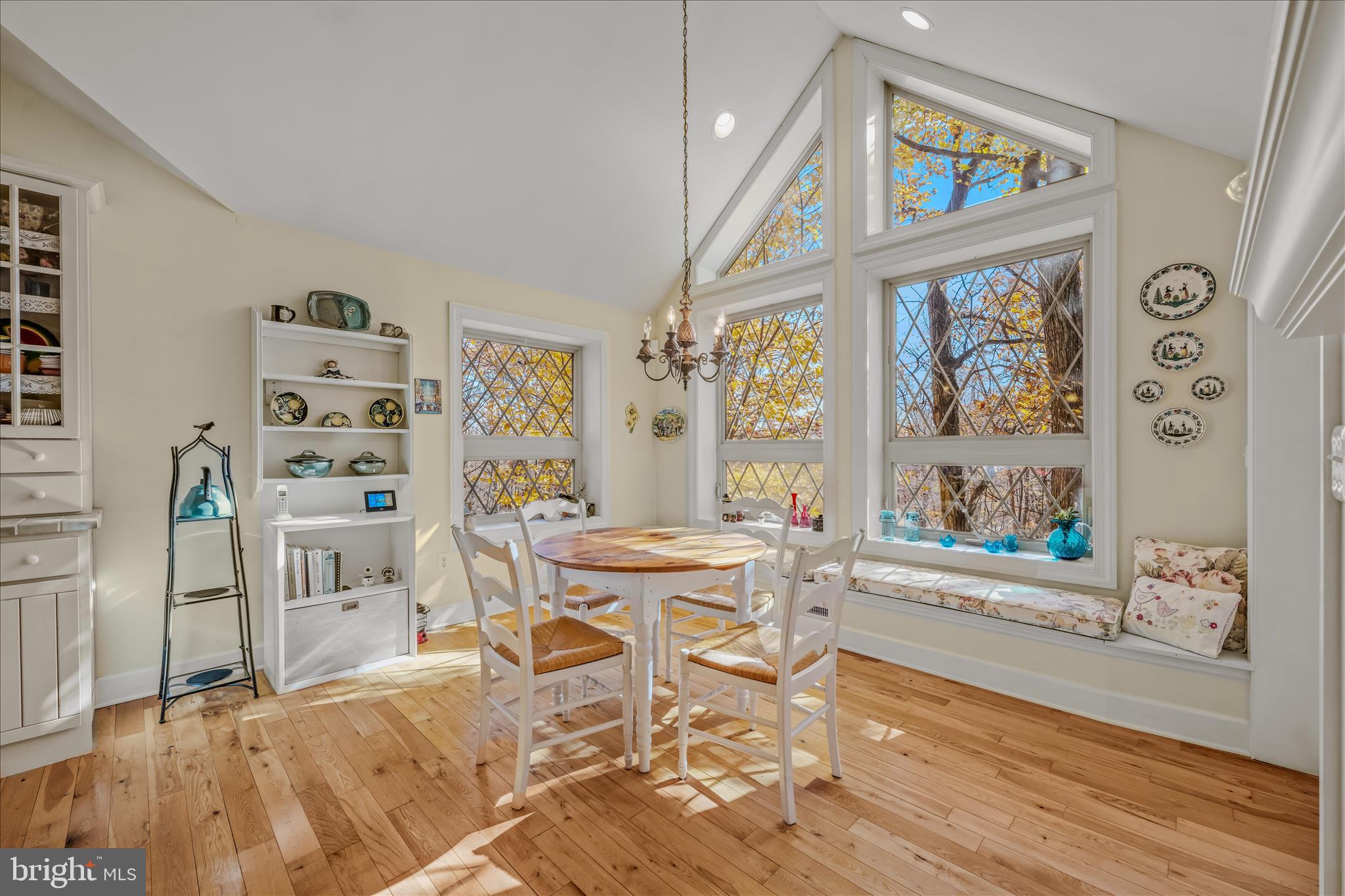 601 PARKSIDE TERRACE