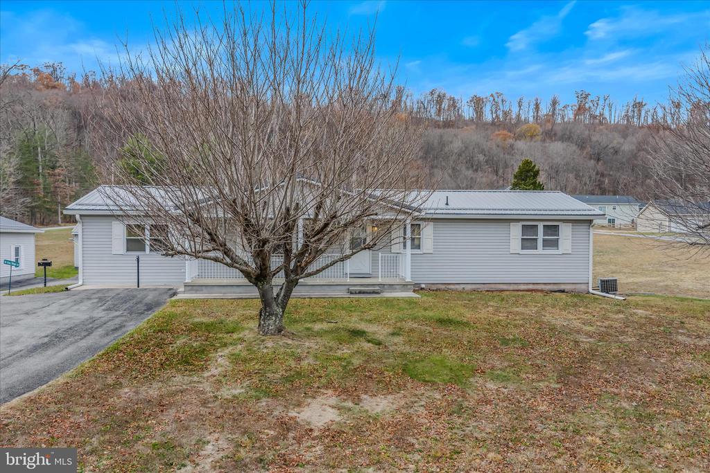 28 GRAY RIDGE LANE