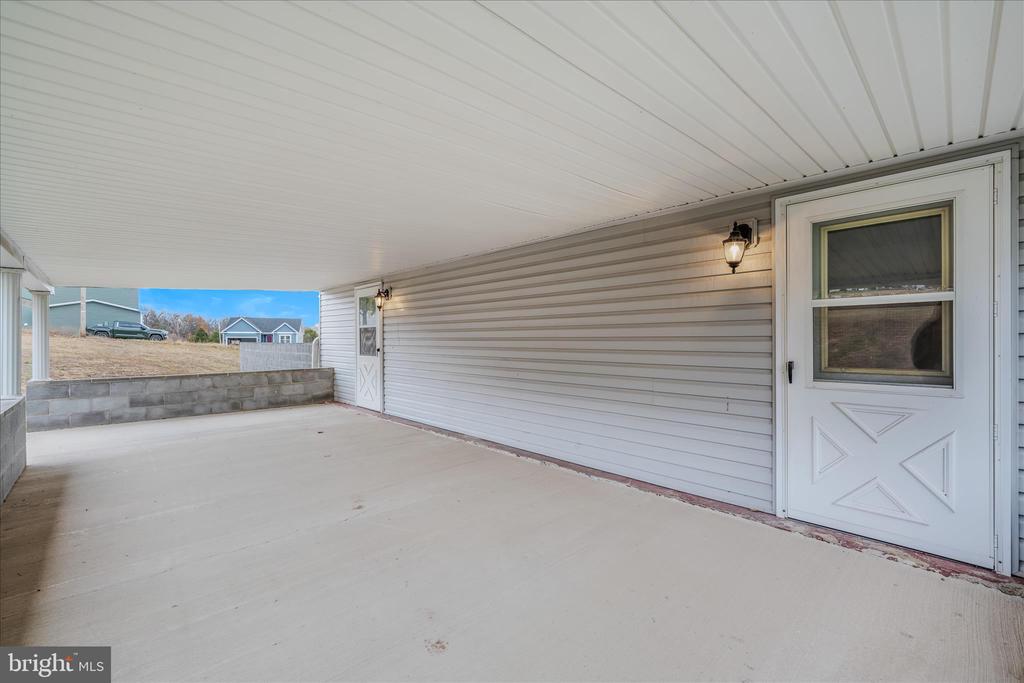 28 GRAY RIDGE LANE