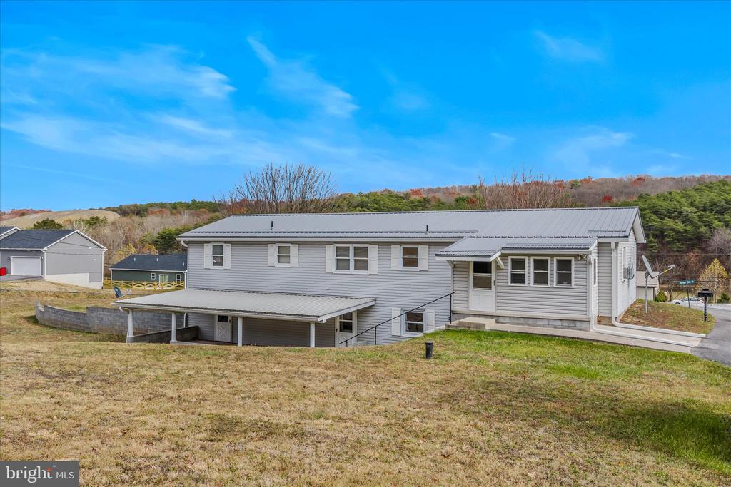 28 GRAY RIDGE LANE