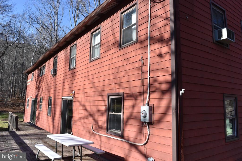 1417 MOUNTAINSIDE