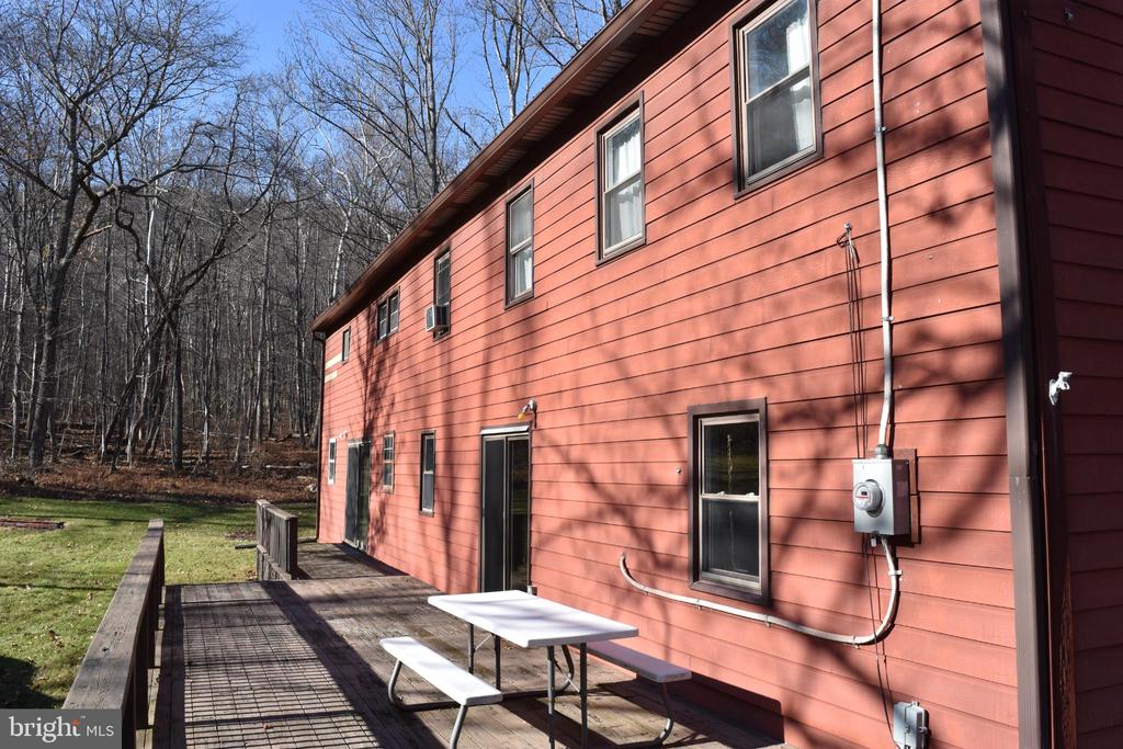 1417 MOUNTAINSIDE