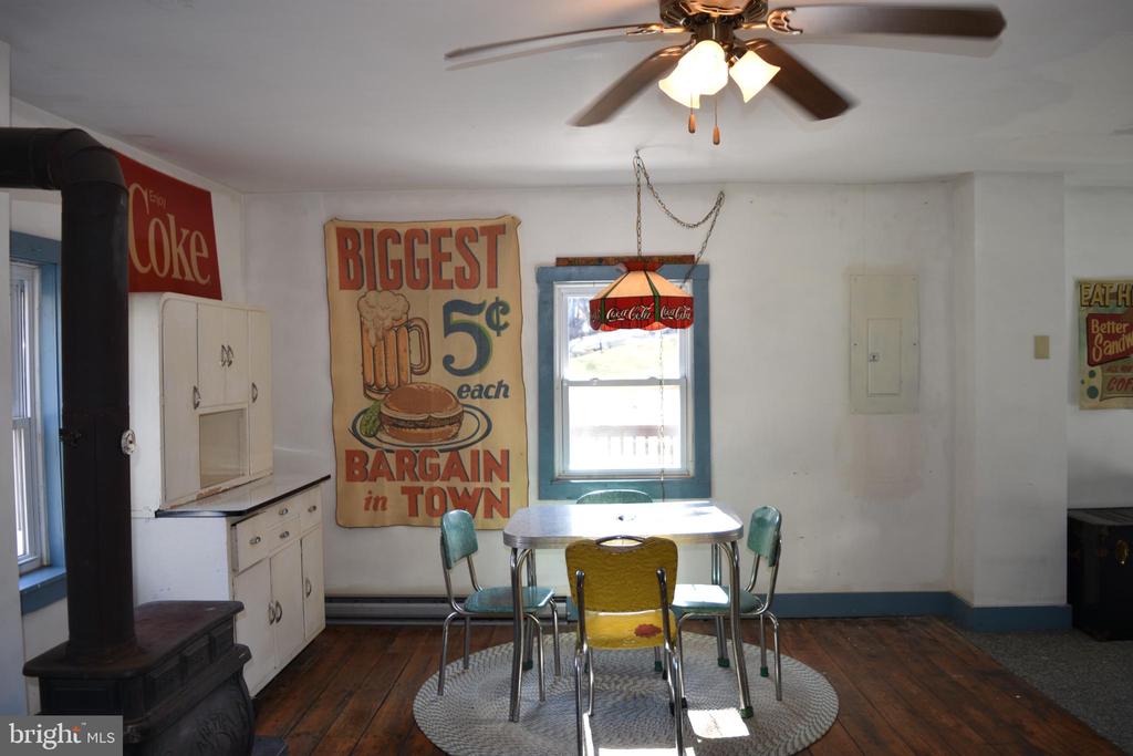 1417 MOUNTAINSIDE