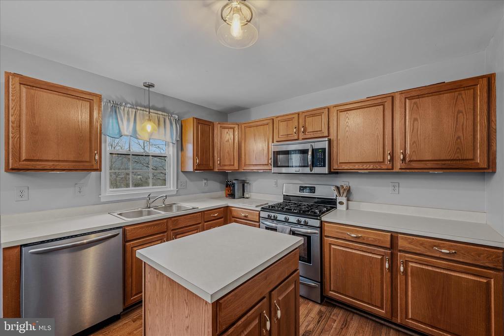 2509 HIGHLAND RIDGE ROAD