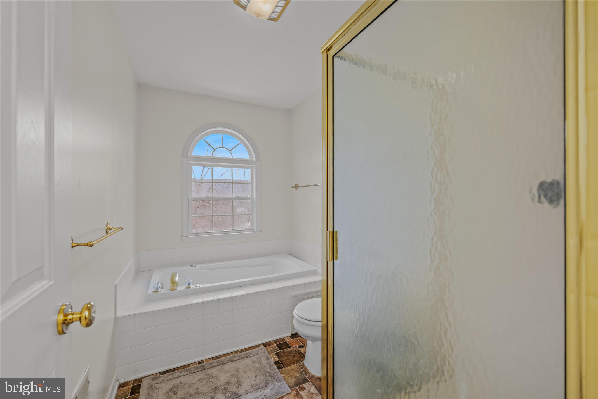 2509 HIGHLAND RIDGE ROAD