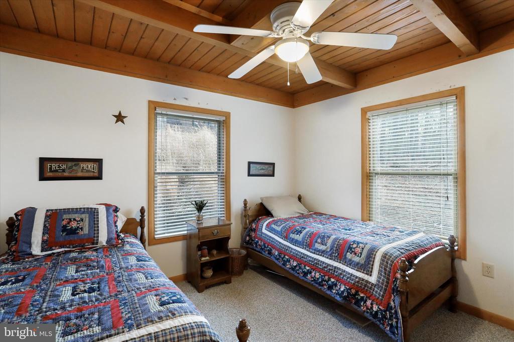 80 PURPLE FINCH LANE